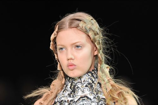 Illustration for article titled Sarah Burton Pulls Off McQueen Without McQueen